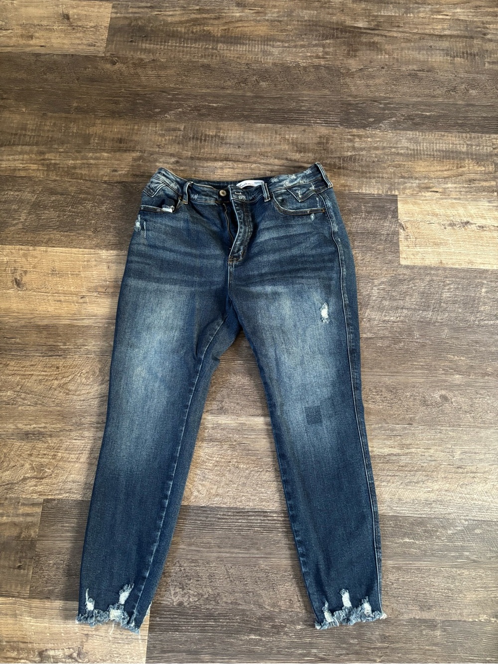 Kancan Exclusively for Maurices Dark Blue Distressed Ankle Jeans New Condition